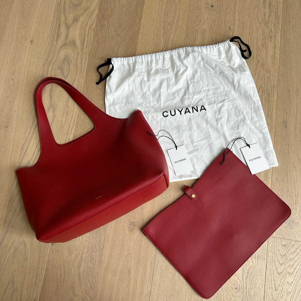 Cuyana System Tote & System Laptop Sleeve in Poppy (16 inch)